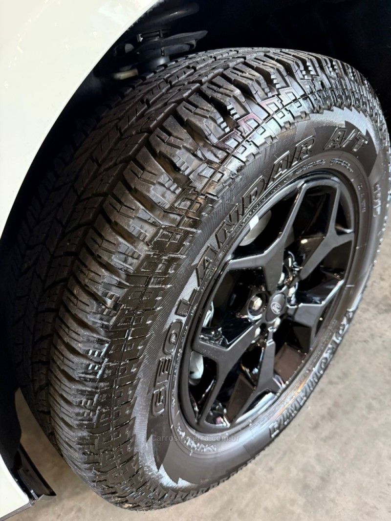 MAVERICK 2.0 LARIAT FX4 ECOBOOST AUTOMÁTICO - 2024 - LAJEADO
