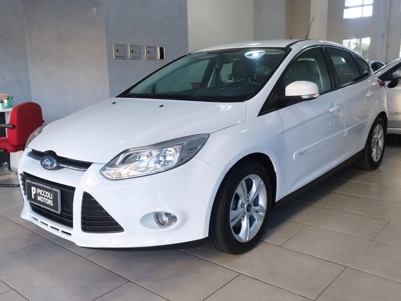 FOCUS 1.6 SE HATCH 16V FLEX 4P AUTOMÁTICO - 2015 - CAXIAS DO SUL
