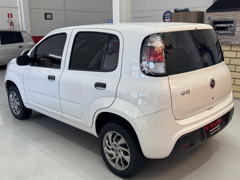 UNO 1.0 EVO ATTRACTIVE 8V FLEX 4P MANUAL - 2021 - CAXIAS DO SUL