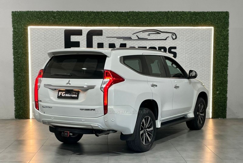 PAJERO SPORT 2.4 HPE 4X4 DIESEL 4P AUTOMÁTICA - 2020 - NOVO HAMBURGO