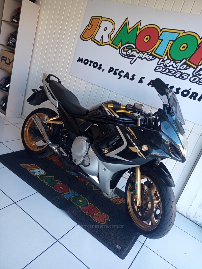 GSX  - 2010 - CAXIAS DO SUL