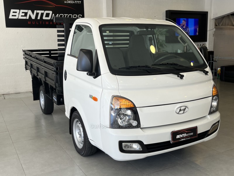 HR 2.5 LONGO COM CAÇAMBA 4X2 16V 130CV TURBO INTERCOOLER DIESEL 2P MANUAL - 2013 - BENTO GONçALVES