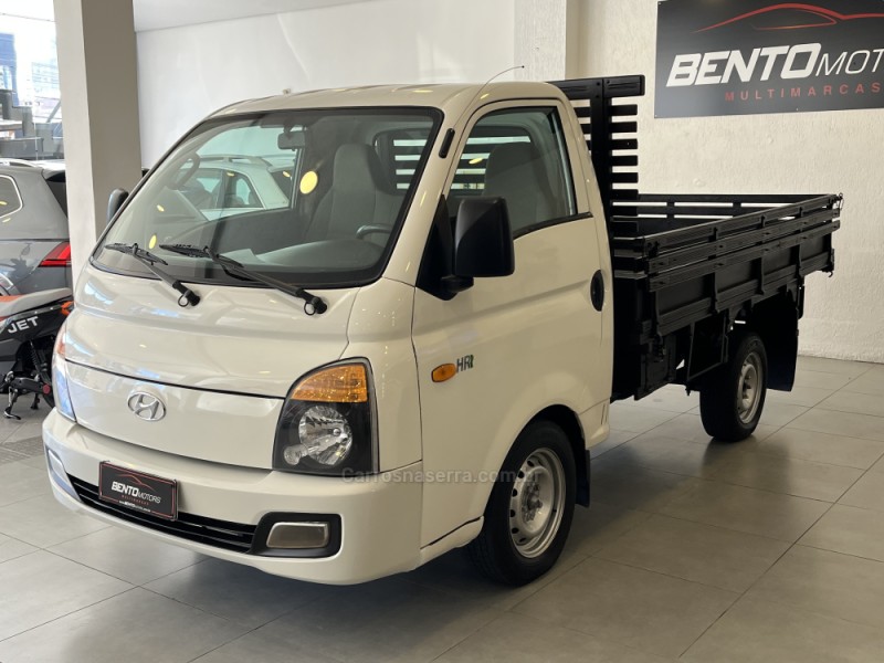 HR 2.5 LONGO COM CAÇAMBA 4X2 16V 130CV TURBO INTERCOOLER DIESEL 2P MANUAL - 2013 - BENTO GONçALVES