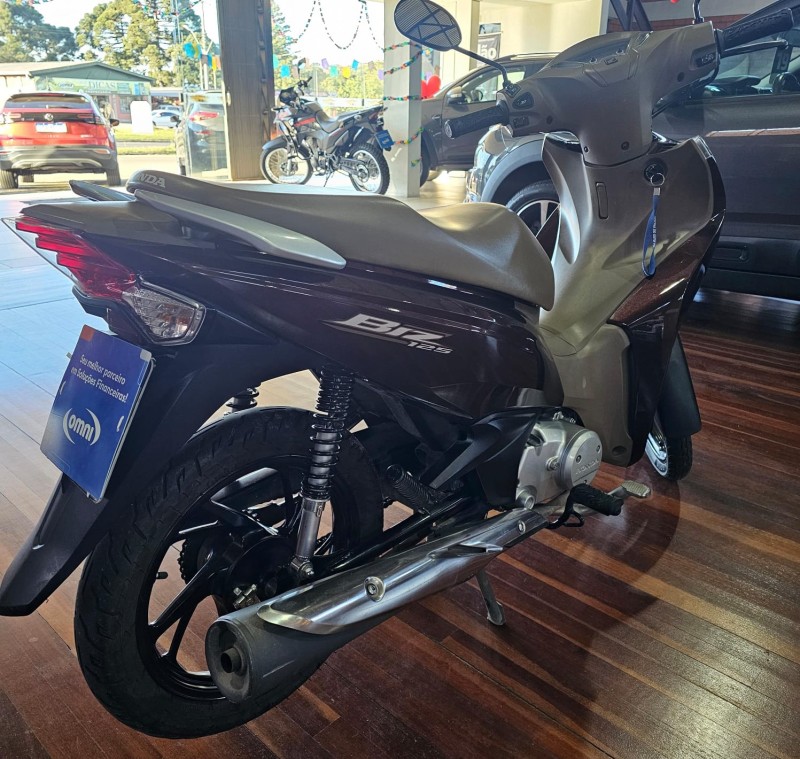 BIZ 125  - 2022 - CANELA