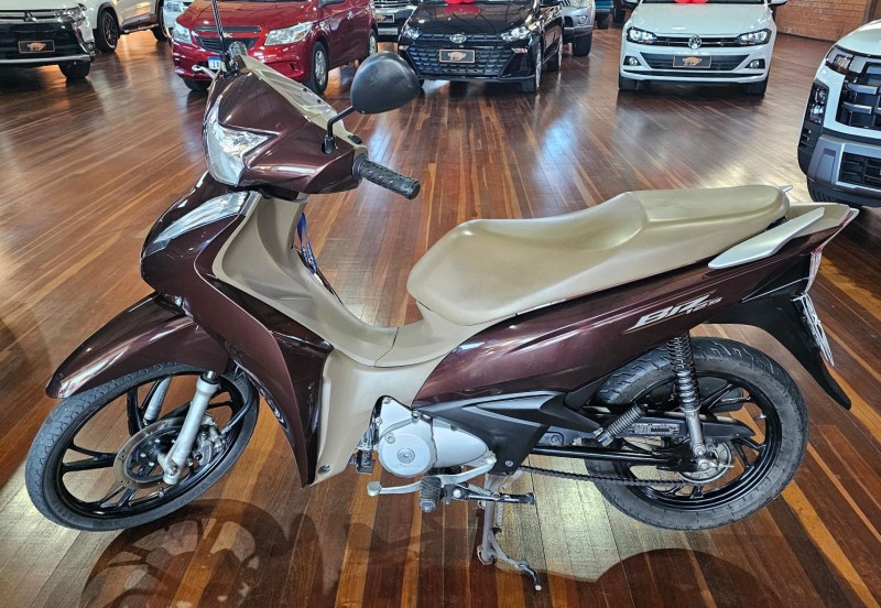 BIZ 125  - 2022 - CANELA