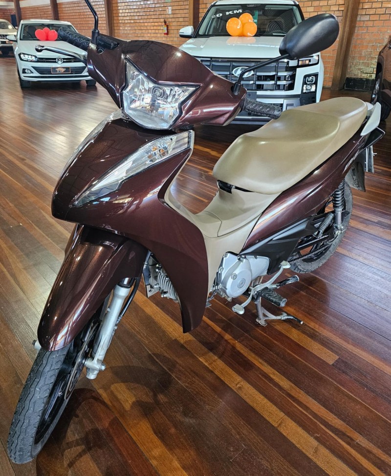 BIZ 125  - 2022 - CANELA