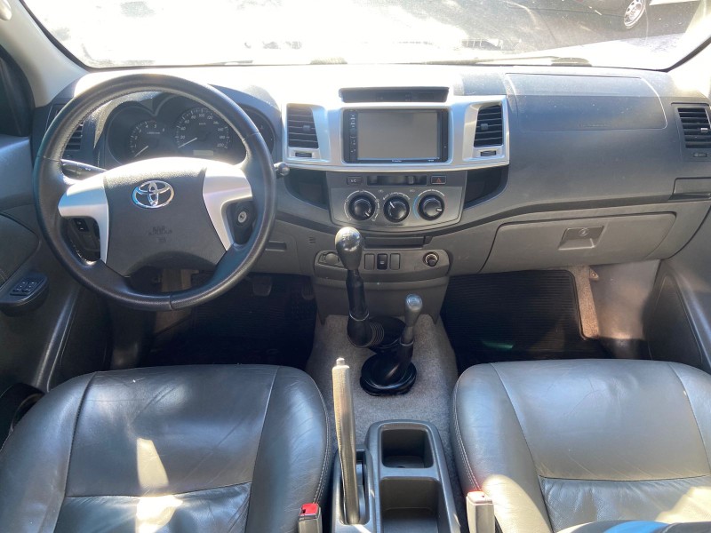 HILUX 3.0 SR 4X4 CD 16V TURBO INTERCOOLER DIESEL 4P MANUAL - 2013 - CAXIAS DO SUL