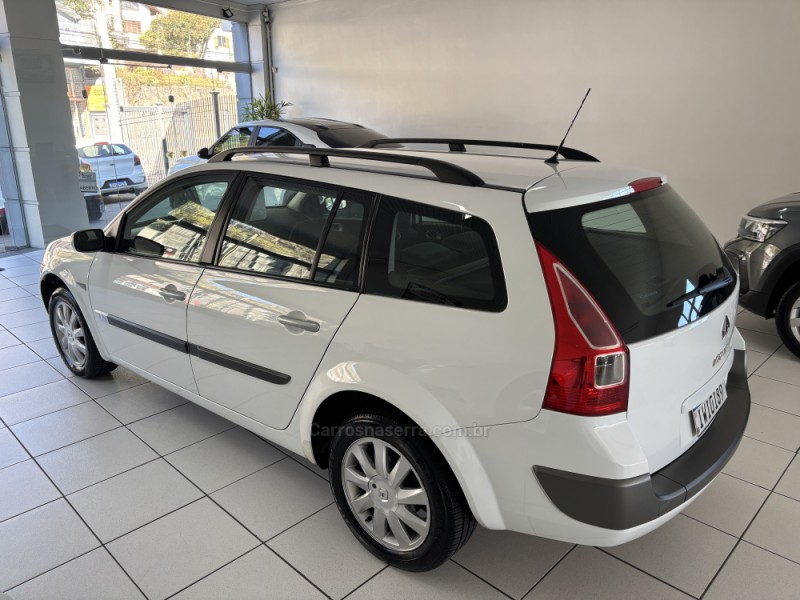 MÉGANE 1.6 DYNAMIQUE GRAND TOUR 16V FLEX 4P MANUAL - 2013 - BENTO GONçALVES