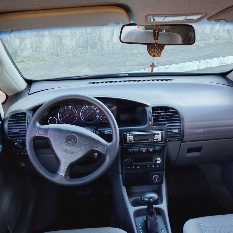 ZAFIRA 2.0 MPFI COMFORT 8V FLEX 4P AUTOMATICO - 2009 - FARROUPILHA