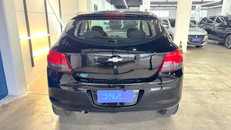 ONIX 1.4 MPFI LTZ 8V FLEX 4P MANUAL - 2014 - LAJEADO
