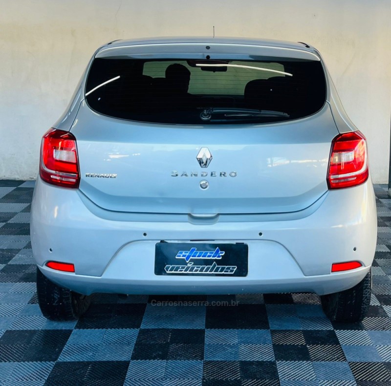 SANDERO 1.0 EXPRESSION 16V FLEX 4P MANUAL - 2017 - NOVO HAMBURGO