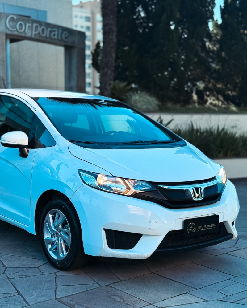 FIT 1.4 LX 8V GASOLINA 4P AUTOMÁTICO - 2017 - NOVO HAMBURGO