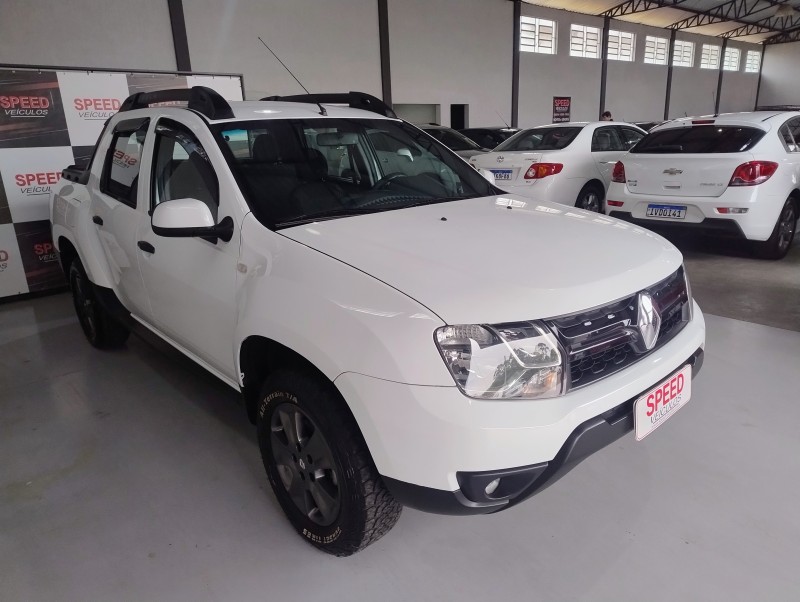 DUSTER OROCH 1.6 16V FLEX EXPRESSION 4P MANUAL - 2017 - SãO SEBASTIãO DO CAí