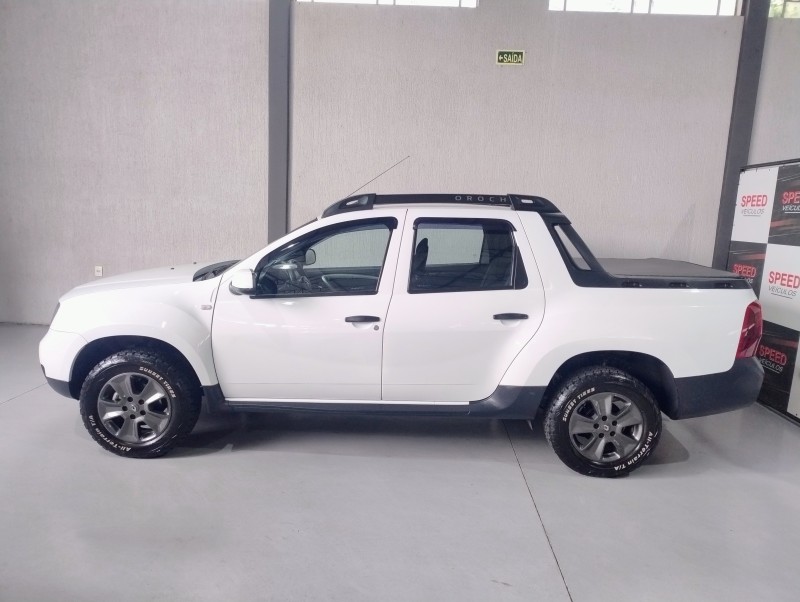 DUSTER OROCH 1.6 16V FLEX EXPRESSION 4P MANUAL - 2017 - SãO SEBASTIãO DO CAí