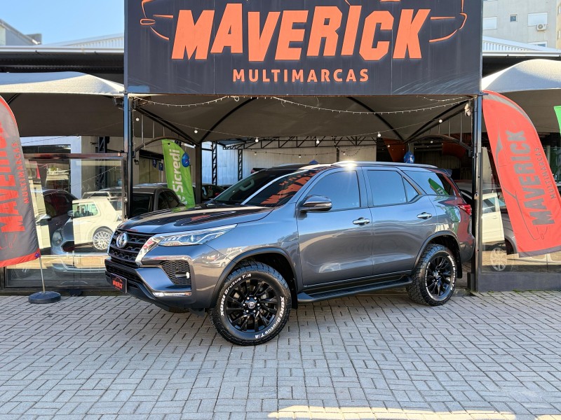 HILUX SW4 2.7 SRV 4X2 16V FLEX 7 LUGARES 4P AUTOMÁTICO - 2021 - LAGOA VERMELHA