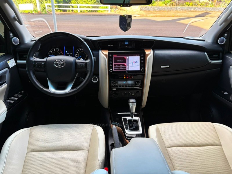 HILUX SW4 2.8 SRX 4X4 DIAMOND 16V TURBO DIESEL 4P 7 LUGARES AUTOMÁTICO - 2020 - CAMPINAS DO SUL