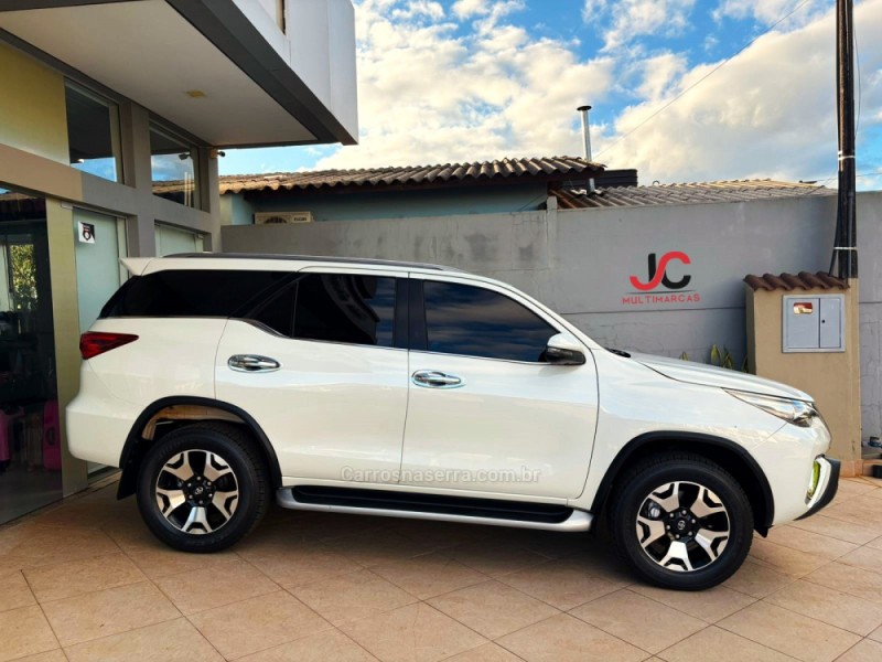 HILUX SW4 2.8 SRX 4X4 DIAMOND 16V TURBO DIESEL 4P 7 LUGARES AUTOMÁTICO - 2020 - CAMPINAS DO SUL