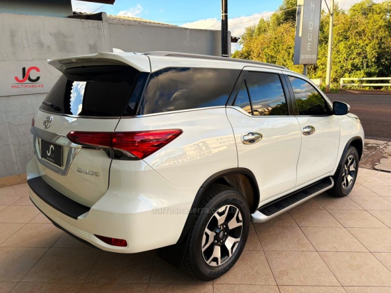 HILUX SW4 2.8 SRX 4X4 DIAMOND 16V TURBO DIESEL 4P 7 LUGARES AUTOMÁTICO - 2020 - CAMPINAS DO SUL