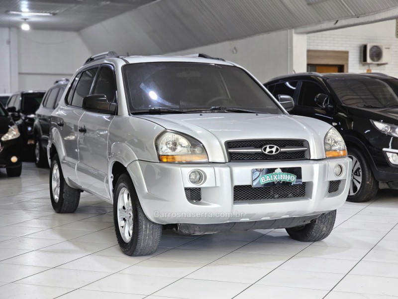 TUCSON 2.0 MPFI GLS 16V 143CV 2WD GASOLINA 4P AUTOMÁTICO - 2010 - SAPUCAIA DO SUL
