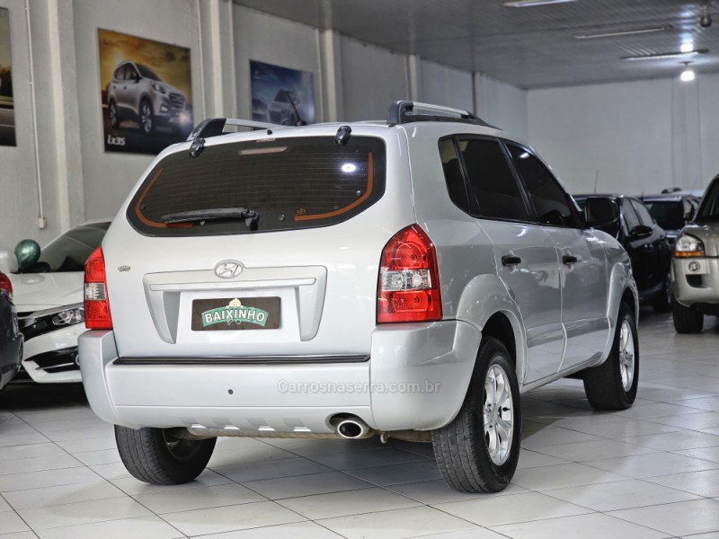 TUCSON 2.0 MPFI GLS 16V 143CV 2WD GASOLINA 4P AUTOMÁTICO - 2010 - SAPUCAIA DO SUL