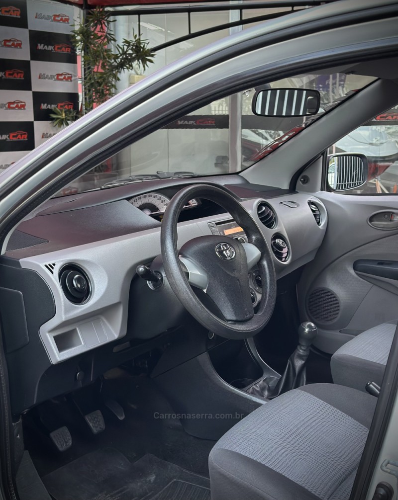 ETIOS 1.5 XS SEDAN 16V FLEX 4P MANUAL - 2013 - ESTâNCIA VELHA