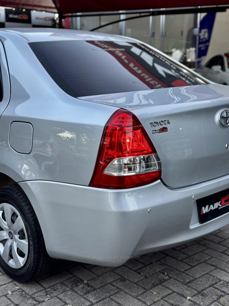 ETIOS 1.5 XS SEDAN 16V FLEX 4P MANUAL - 2013 - ESTâNCIA VELHA