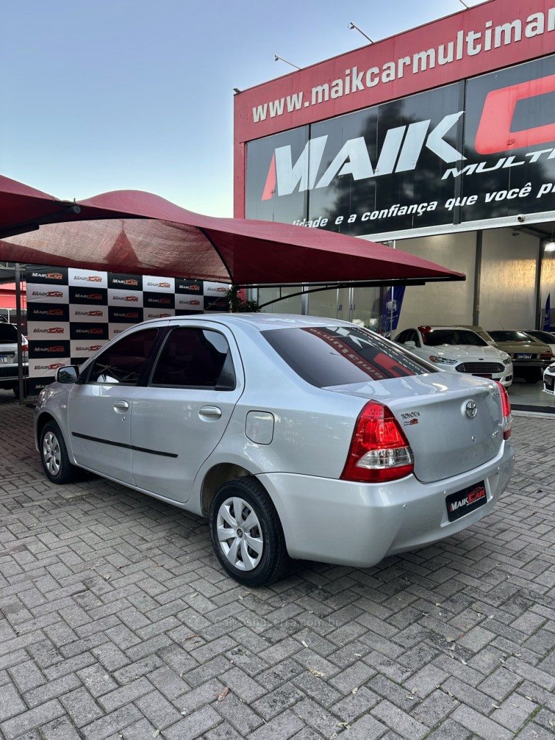 ETIOS 1.5 XS SEDAN 16V FLEX 4P MANUAL - 2013 - ESTâNCIA VELHA