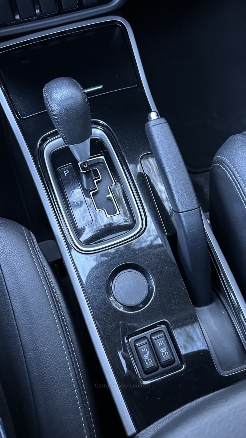 OUTLANDER 2.0 16V GASOLINA 4P AUTOMÁTICO - 2017 - CAXIAS DO SUL