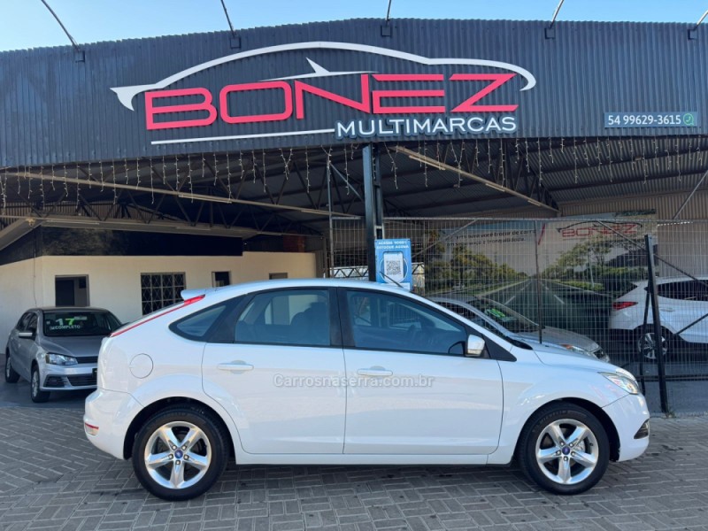 FOCUS 1.6 GL 8V FLEX 4P MANUAL - 2012 - TAPEJARA