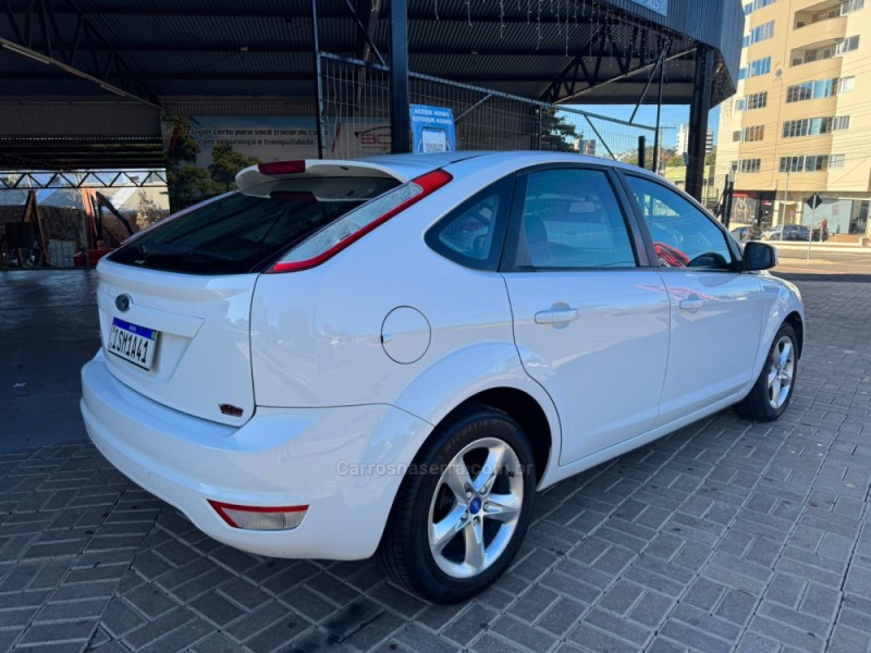 FOCUS 1.6 GL 8V FLEX 4P MANUAL - 2012 - TAPEJARA