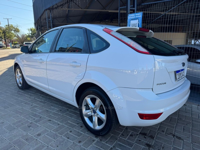 FOCUS 1.6 GL 8V FLEX 4P MANUAL - 2012 - TAPEJARA