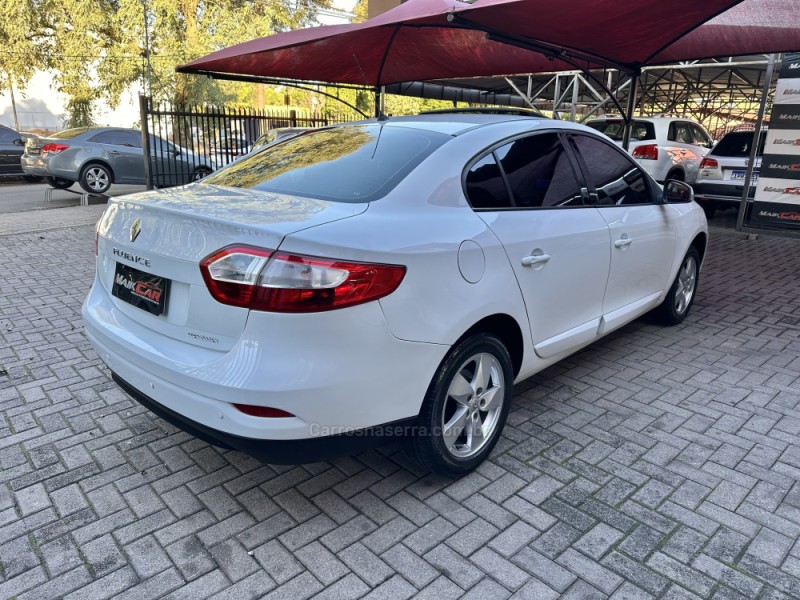 FLUENCE 2.0 DYNAMIQUE 16V FLEX 4P MANUAL - 2014 - ESTâNCIA VELHA