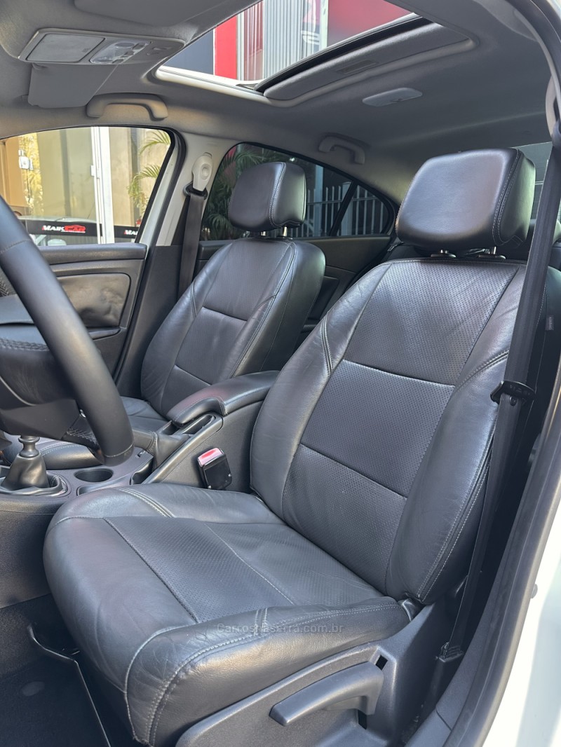 FLUENCE 2.0 DYNAMIQUE 16V FLEX 4P MANUAL - 2014 - ESTâNCIA VELHA