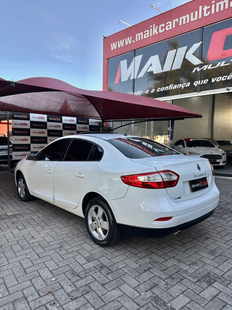 FLUENCE 2.0 DYNAMIQUE 16V FLEX 4P MANUAL - 2014 - ESTâNCIA VELHA