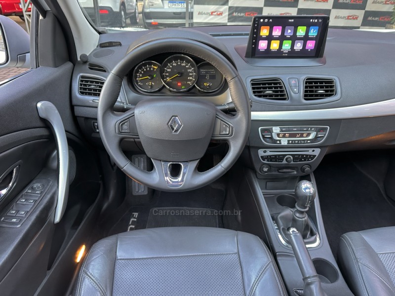 FLUENCE 2.0 DYNAMIQUE 16V FLEX 4P MANUAL - 2014 - ESTâNCIA VELHA