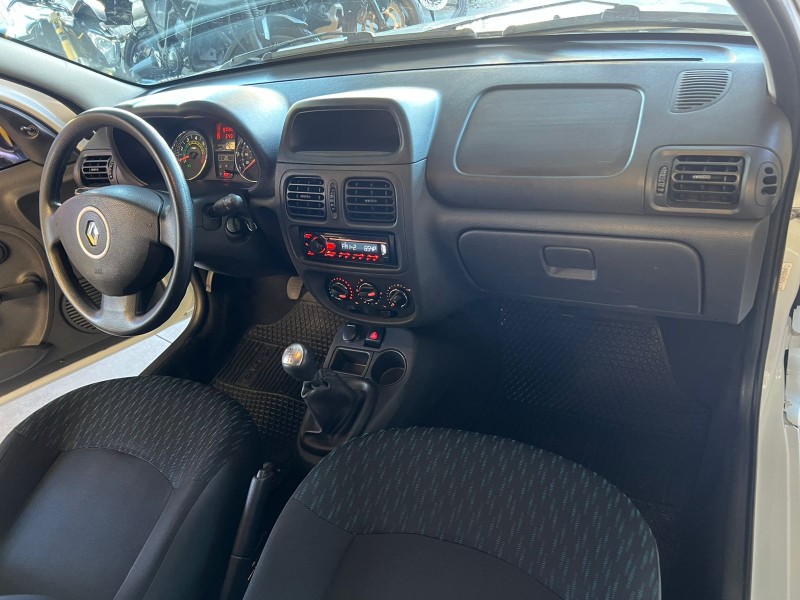 CLIO 1.0 EXPRESSION 16V FLEX 4P MANUAL - 2015 - CAXIAS DO SUL