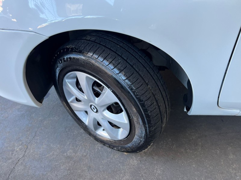 CLIO 1.0 EXPRESSION 16V FLEX 4P MANUAL - 2015 - CAXIAS DO SUL