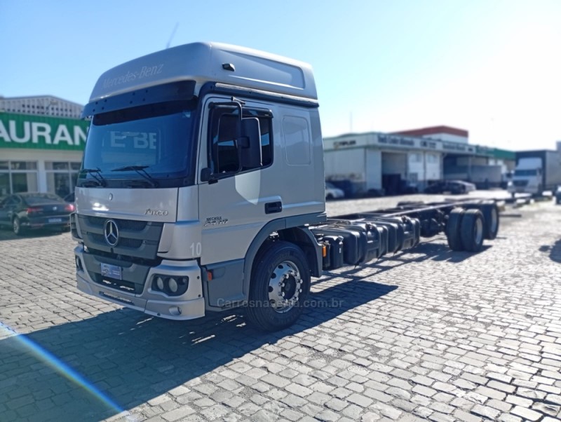 ATEGO 2430 6X2 - 2021 - FARROUPILHA