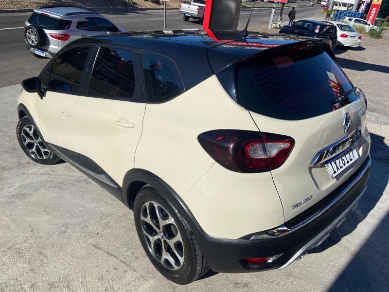 CAPTUR 1.6 16V FLEX INTENSE AUTOMÁTICO - 2018 - CAXIAS DO SUL
