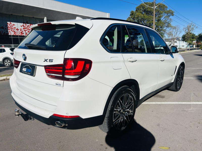X5 3.0 FULL 4X4 35I 6 CILINDROS 24V DIESEL 4P AUTOMÁTICO - 2015 - BENTO GONçALVES