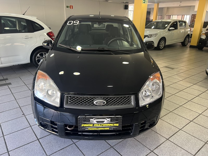 FIESTA 1.6 MPI CLASS SEDAN 8V FLEX 4P MANUAL - 2009 - CAXIAS DO SUL