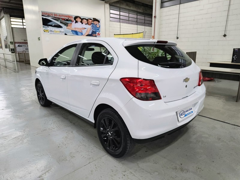 ONIX 1.4 MPFI LTZ 8V FLEX 4P MANUAL - 2014 - CAXIAS DO SUL
