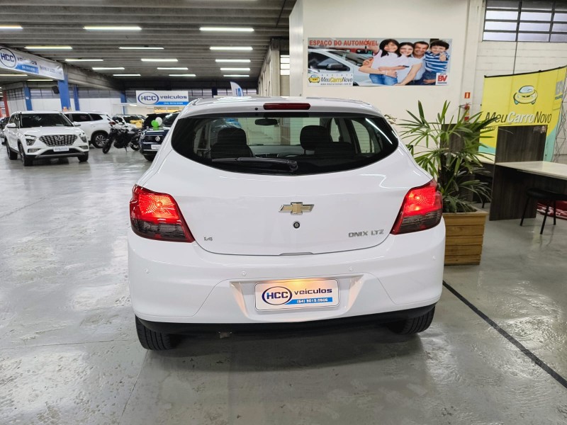 ONIX 1.4 MPFI LTZ 8V FLEX 4P MANUAL - 2014 - CAXIAS DO SUL