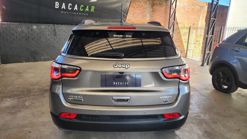 COMPASS 2.0 16V DIESEL LONGITUDE 4X4 AUTOMÁTICO - 2017 - CAXIAS DO SUL