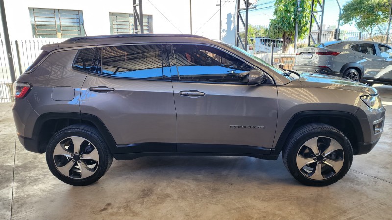 COMPASS 2.0 16V DIESEL LONGITUDE 4X4 AUTOMÁTICO - 2017 - CAXIAS DO SUL