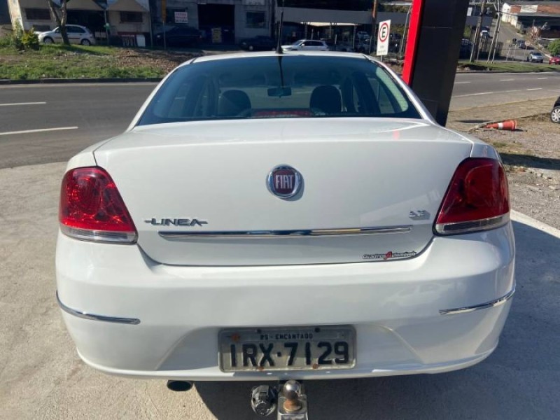 LINEA 1.8 LX 16V FLEX 4P MANUAL - 2011 - CAXIAS DO SUL