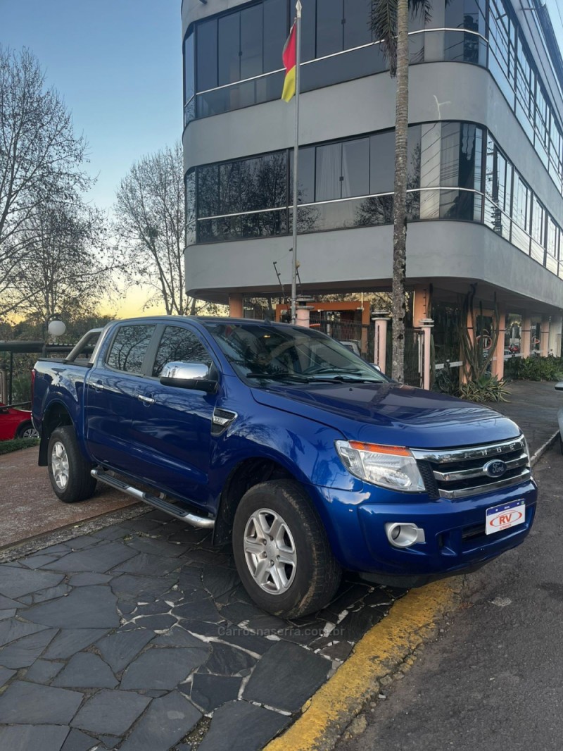 RANGER 3.0 XLT 4X4 CD 16V TURBO ELETRONIC DIESEL 4P MANUAL - 2014 - CARLOS BARBOSA