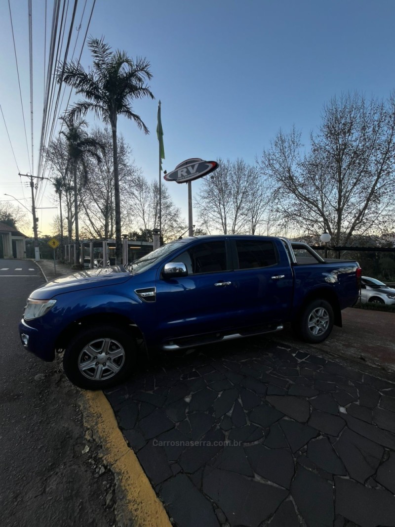 RANGER 3.0 XLT 4X4 CD 16V TURBO ELETRONIC DIESEL 4P MANUAL - 2014 - CARLOS BARBOSA