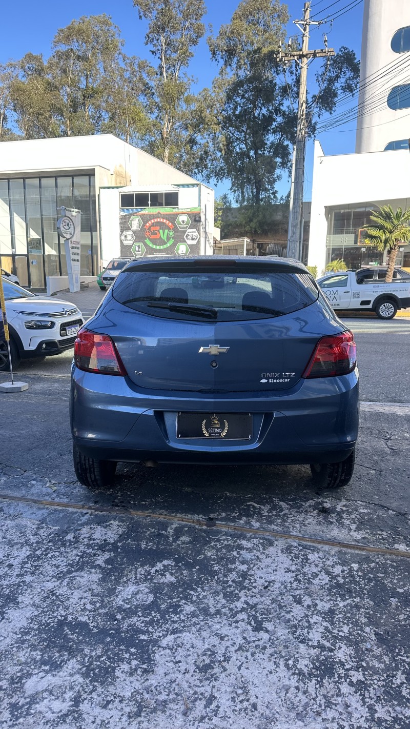 ONIX 1.4 MPFI LTZ 8V FLEX 4P MANUAL - 2016 - CAXIAS DO SUL