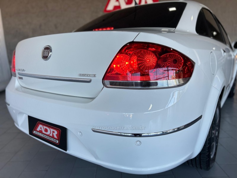 LINEA 1.8 ESSENCE 16V FLEX 4P MANUAL - 2012 - CAXIAS DO SUL